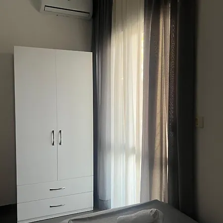 L&b Guest house